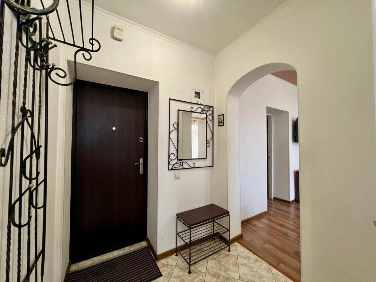 Apartments Near Arena City كييف المظهر الخارجي الصورة